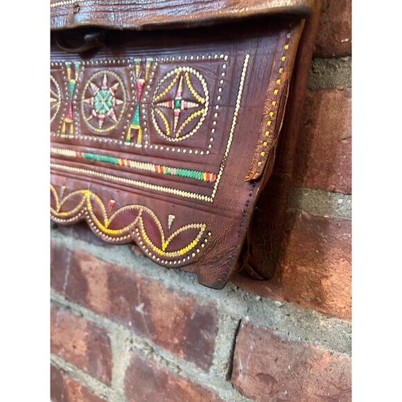 Vintage Moroccan Leather Embroidered Tooled
Crossbody bag - Picture 6 of 11
